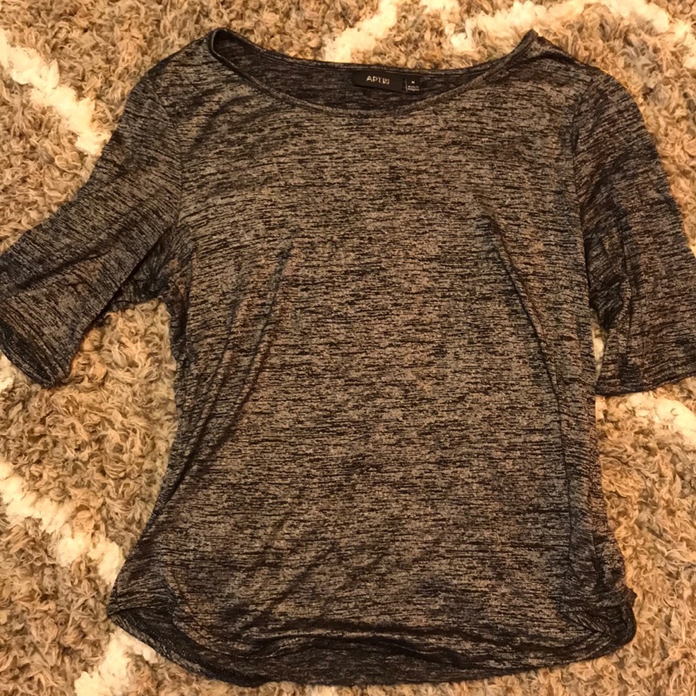 Gray 3/4 top
